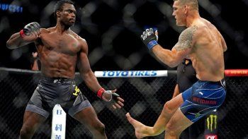 la escalofriante lesion en la ufc: se le parte la pierna en dos la escalofriante lesion en la ufc: se le parte la pierna en dos