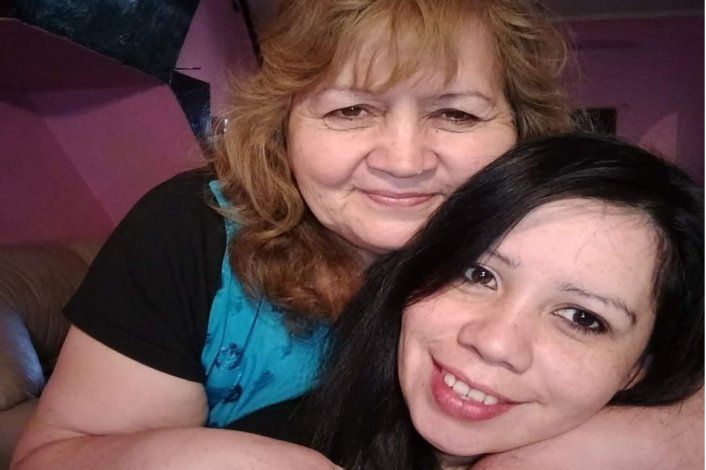 Desesperado pedido de una enfermera que tiene a su madre con COVID