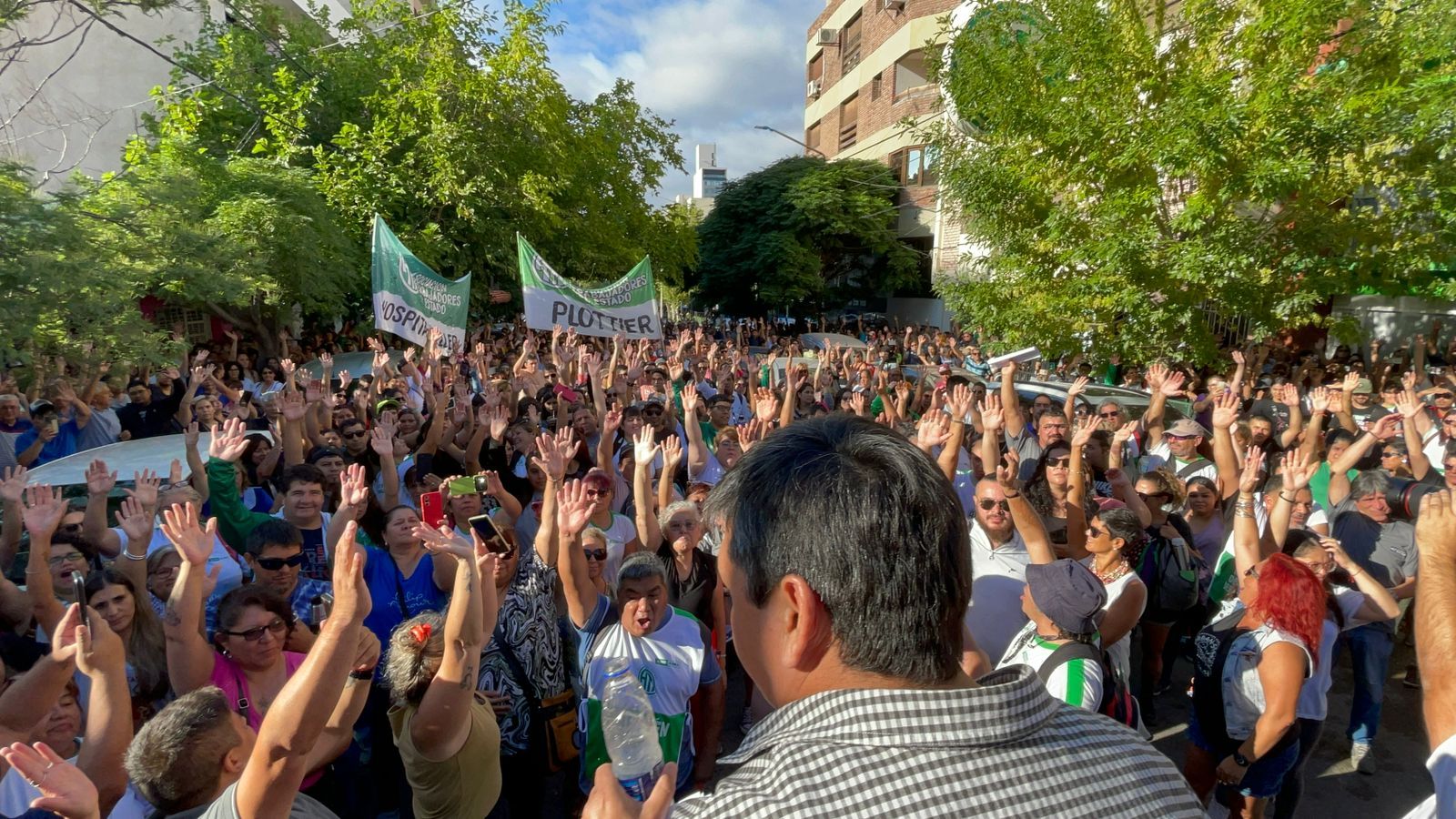 Paritaria: cuándo cobran el bono los estatales de Neuquén