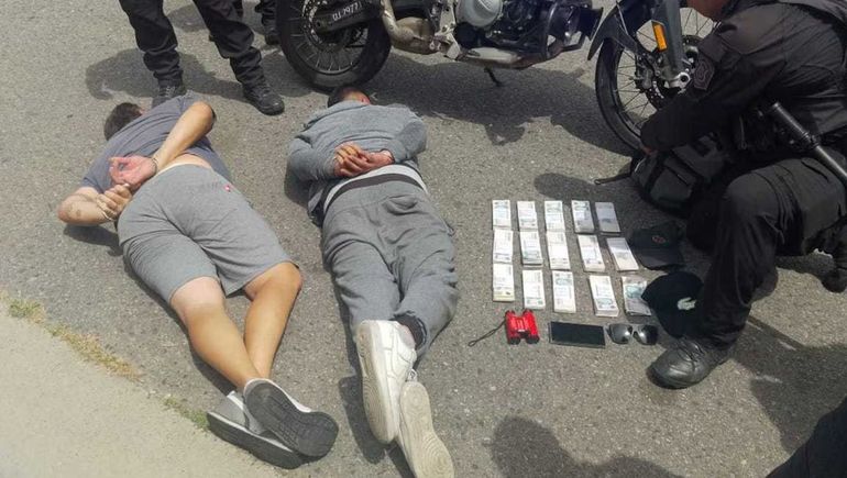 Los detenidos quedaron identificados tras la investigación del robo