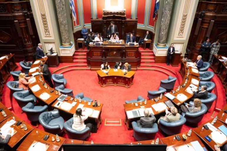 Uruguay aprobó por amplia mayoría la eutanasia tras un extenso debate en el Senado. Foto Departamento de Fotografía del Parlamento del Uruguay Uruguay aprobó por amplia mayoría la eutanasia tras un extenso debate en el Senado. Foto Departamento de Fotografía del Parlamento del Uruguay