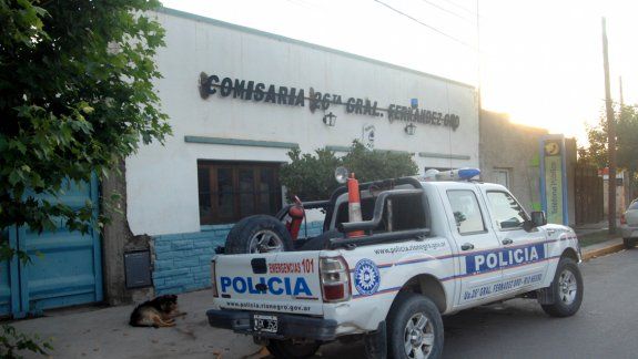 Se masturbó en la calle y su cómplice persiguió a una joven