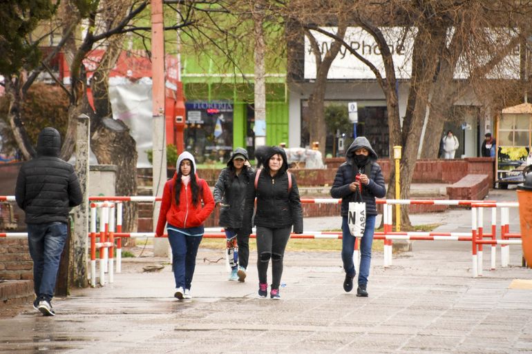 El tiempo en Neuquén: ¿siguen las lluvias este viernes?
