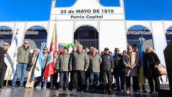 en fotos: asi vivio neuquen el dia de la patria en fotos: asi vivio neuquen el dia de la patria