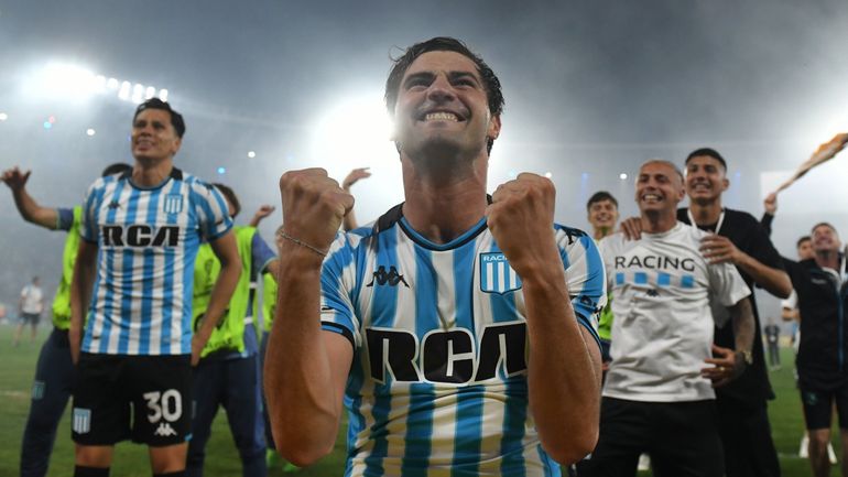 Santi Sosa, campeón con Racing Santi Sosa, campeón con Racing