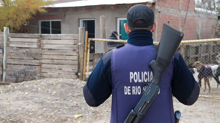 Bariloche: investigan cómo una policía baleó a su compañero