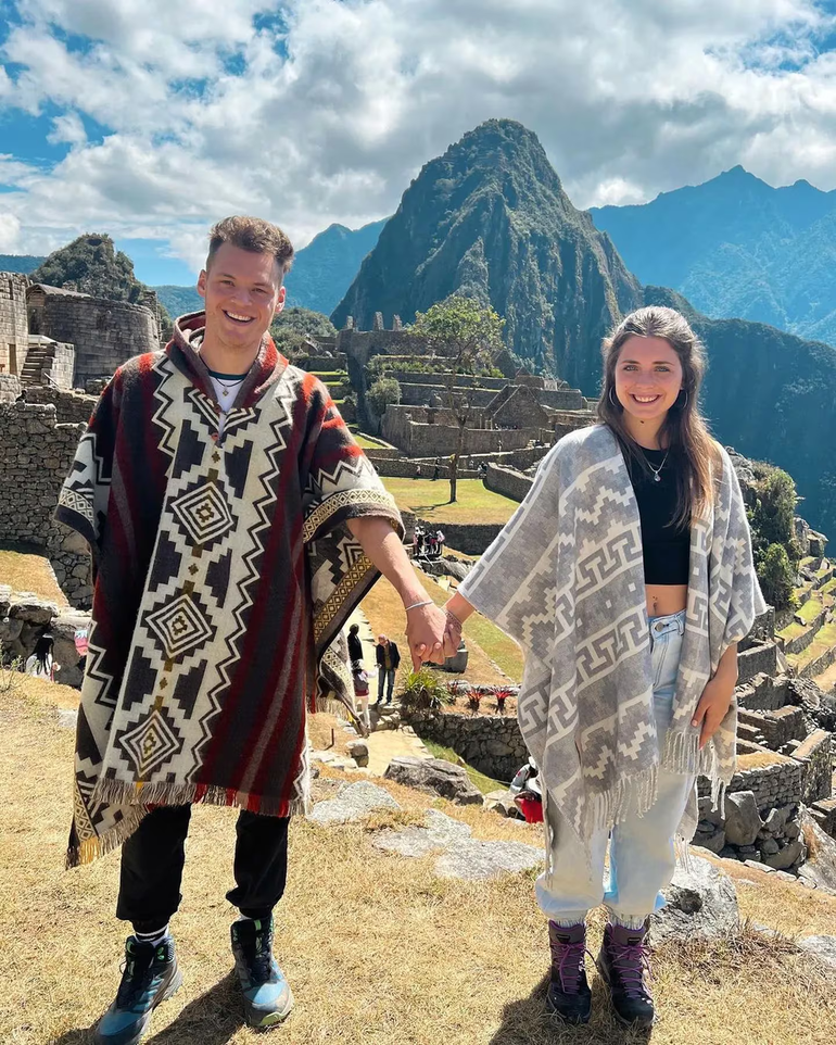 Gonzalo Vazquez y su novia. Gonzalo Vazquez y su novia.