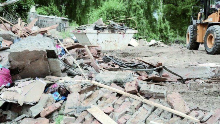 El violento ataque ocurrió en una vivienda sobre calle Confluencia al final del barrio Villa Obrera de Centenario.
