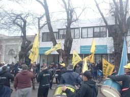 Crecen las empresas lácteas con problemas en la Argentina. La Suipachense está a punto de cerrar. Crecen las empresas lácteas con problemas en la Argentina. La Suipachense está a punto de cerrar.