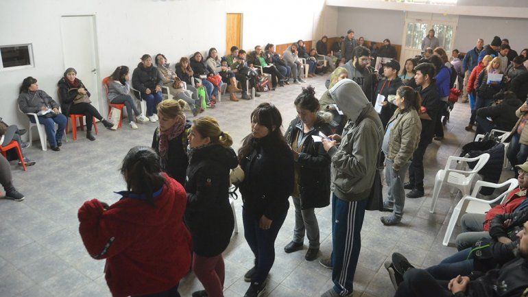 Enfrentaron el frío por el sueño de la casa propia