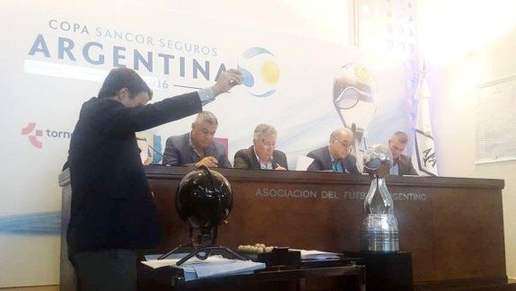 El sorteo de la fase final se realizó en AFA.