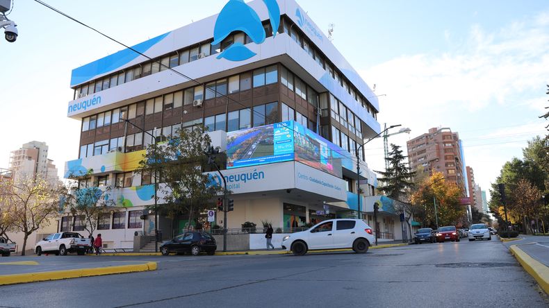Municipales de Neuquén cobran sueldos con aumento: cuál es la fecha de cobro | LM Neuquen Municipales de Neuquén cobran sueldos con aumento: cuál es la fecha de cobro