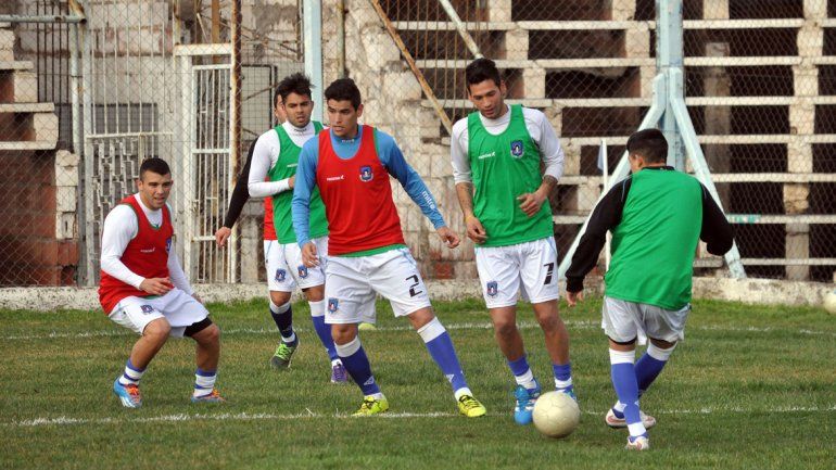 Con plantel numeroso