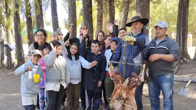 El sueño de los chicos de una escuela rural de conocer el mar