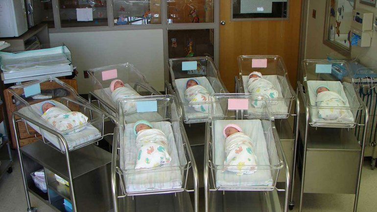 No devuelve a un nene que crió por error