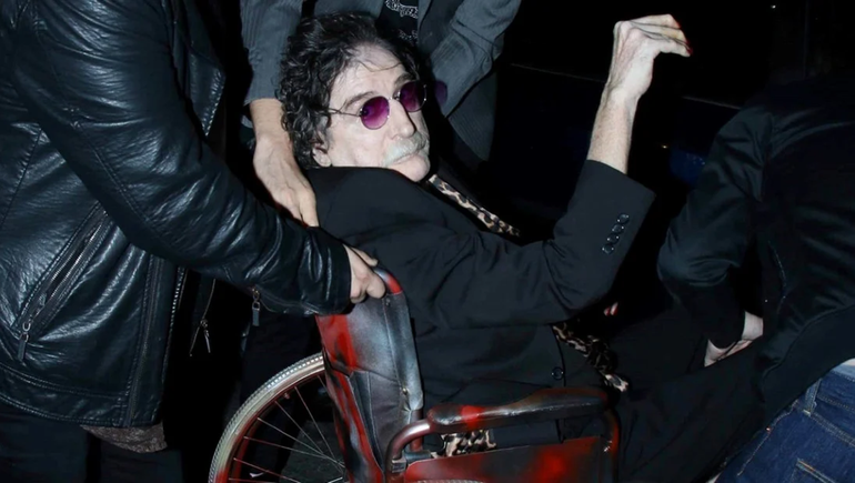 Charly García fue a hacerse un chequeo médico y quedó internado