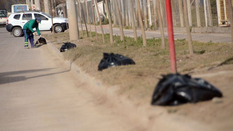 Centenario: Cliba se hará cargo del barrido de calles