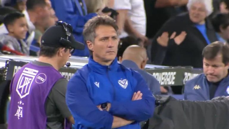 Así se juega al fútbol: La inesperada reacción de Guillermo Barros Schelotto en la victoria de Vélez
