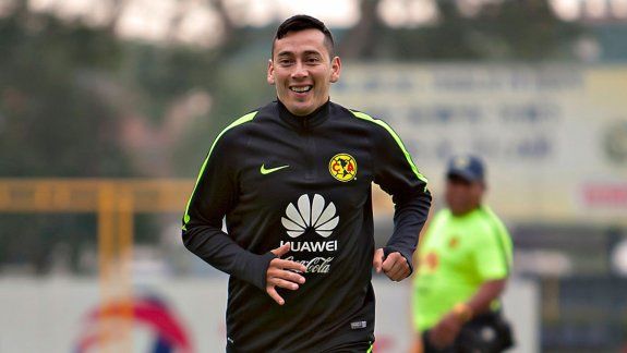 Sambueza, hoy en el América, jugó con Gallardo en River.