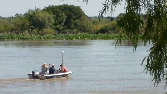 Pescador enganchó un cadáver con su caña en Corrientes
