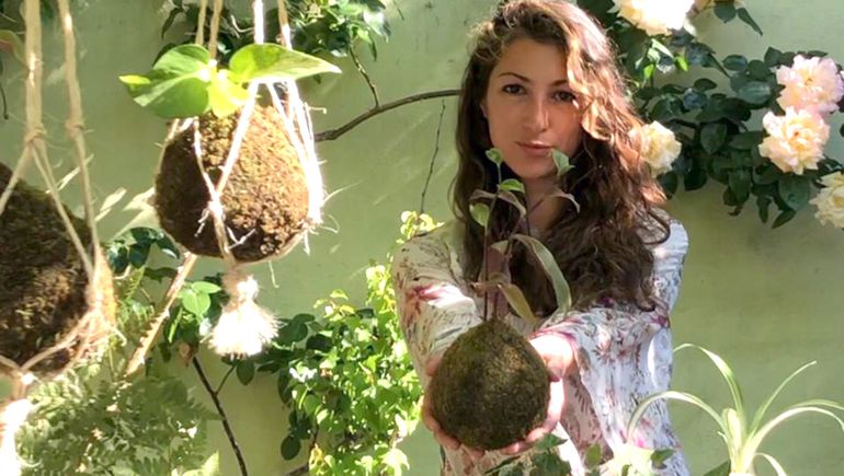 Deslumbra con sus kokedamas y otros diseños vivos con plantas
