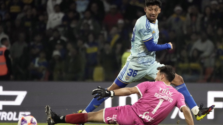 Boca le ganó bien a Barracas y se metió en los octavos de final
