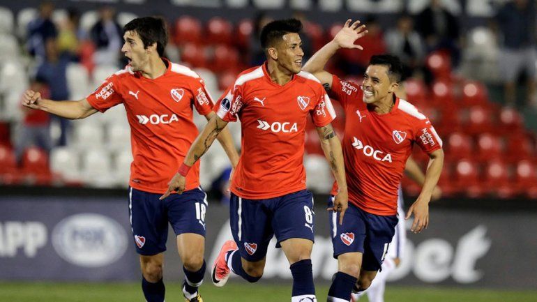 Independiente goleó a Nacional y quedó al borde de las Semifinales de la Copa Sudamericana