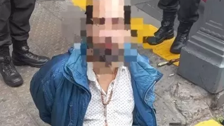 Atacaron a puñaladas al portero del edifico de la UCR y está grave