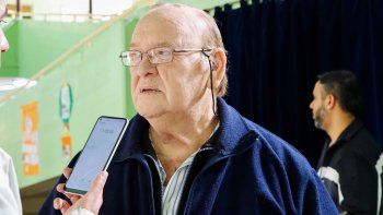 el vecino que recien operado del corazon fue a votar igual el vecino que recien operado del corazon fue a votar igual