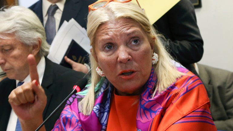 A la diputada nacional le colocaron dos stents. Sigue internada.