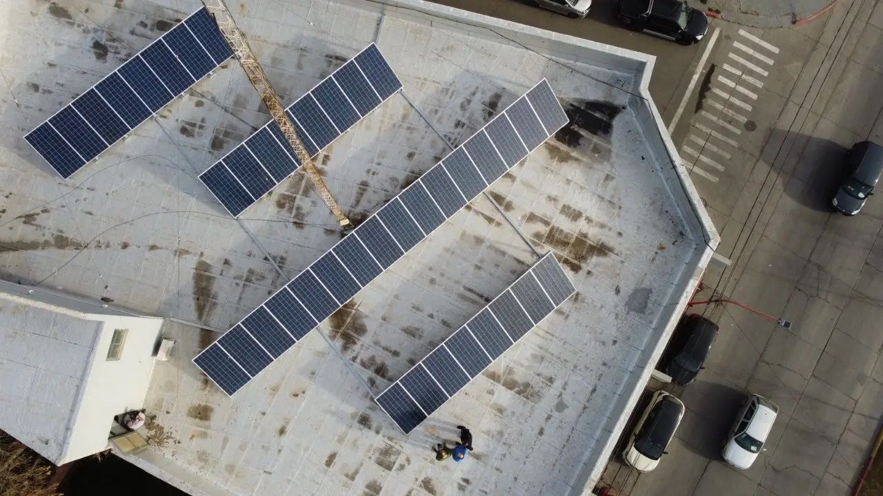 Un marco regulatorio para quienes generan su propia energía