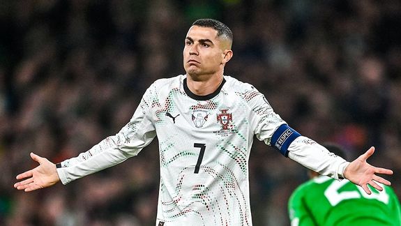Cristiano Ronaldo fue expulsado en el partido ante Irlanda.