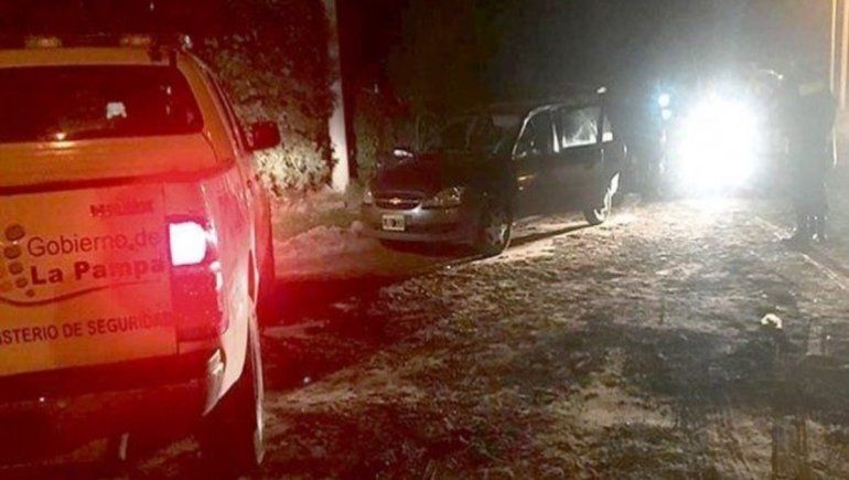 La Pampa: quedó detenida por llevar a su amante en el baúl del auto