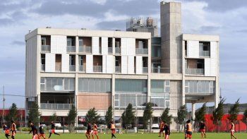 la millonaria donacion de bielsa para newells la millonaria donacion de bielsa para newells