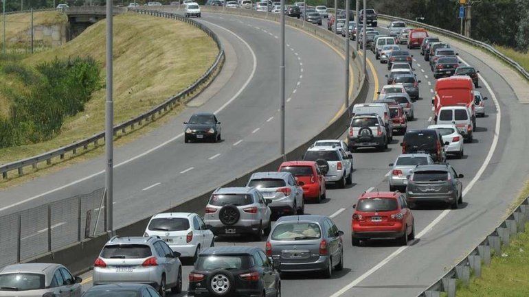 Finde largo: creció el movimiento turístico pero cayó el consumo