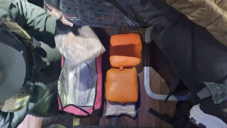 El operativo del tour de drogas fue realizado por Gendarmería Nacional y fuerzas federales. El operativo del tour de drogas fue realizado por Gendarmería Nacional y fuerzas federales.