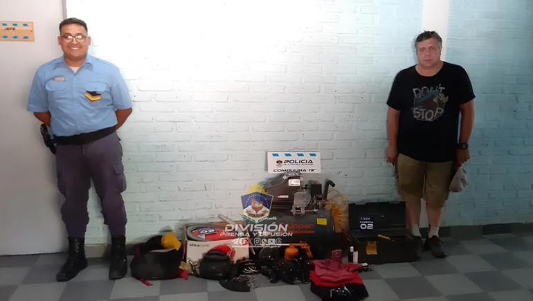 Se fue de vacaciones y le desvalijaron la casa en barrio Confluencia