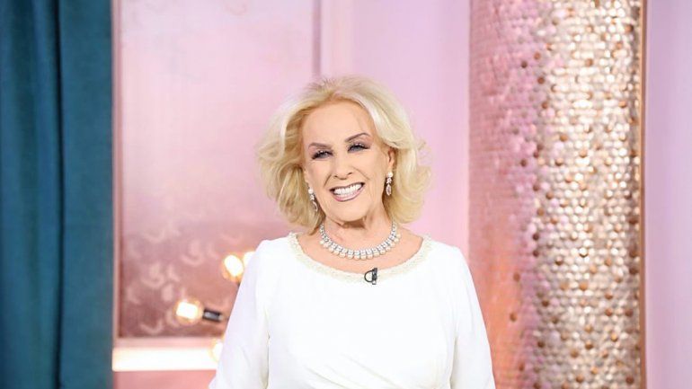 Salió bien: Mirtha cenó antes y ganó en su franja