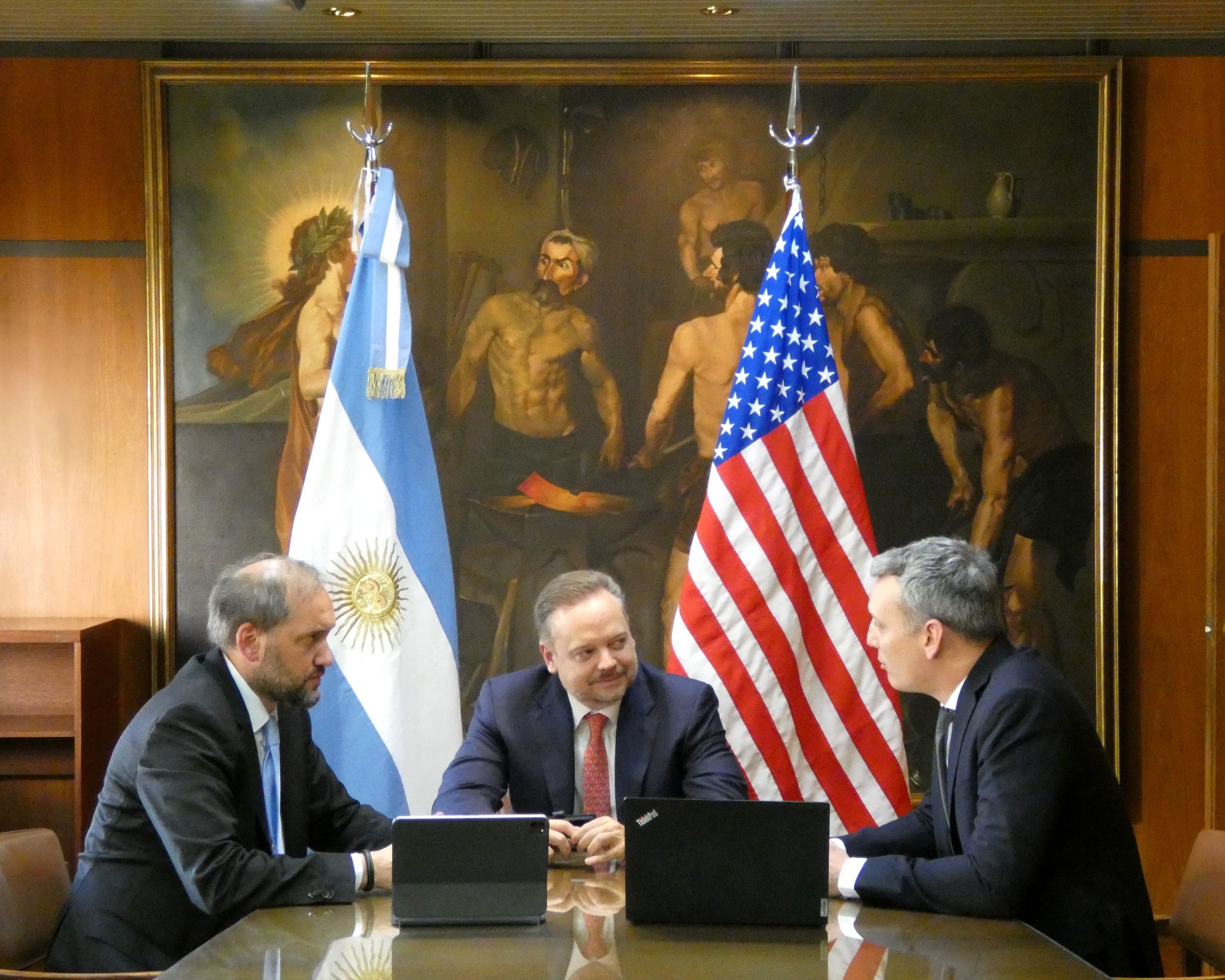 impsa logra respaldo de acreedores tras su privatizacion, la primera del gobierno de milei