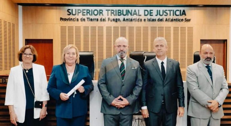 Los integrnates del STJ de Tierra del Fuego. Los integrnates del STJ de Tierra del Fuego. 