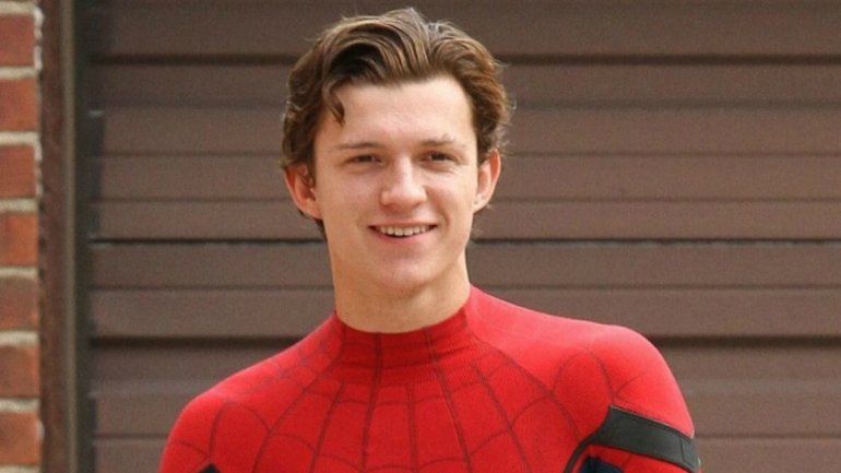 ¿Tom Holland se reunirá con otros Peter Parker?