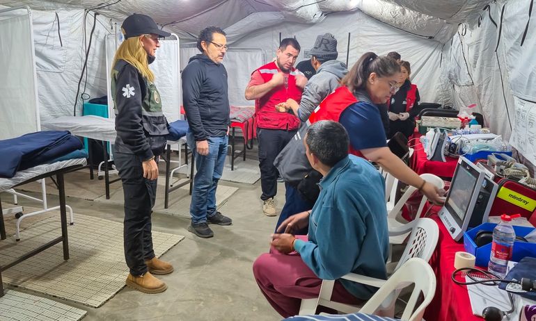 Parador nocturno en la jornada más fría de Neuquén: asistieron 80 personas en situación de calle