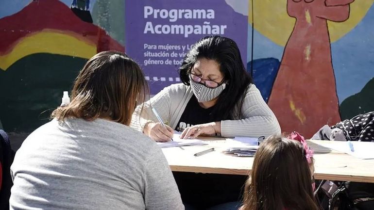 El Programa Acompañar pagará $80 mil por 6 meses: cómo inscribirse