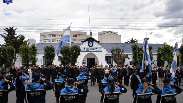 La Policía de Santa Cruz envuelta en un escándalo.