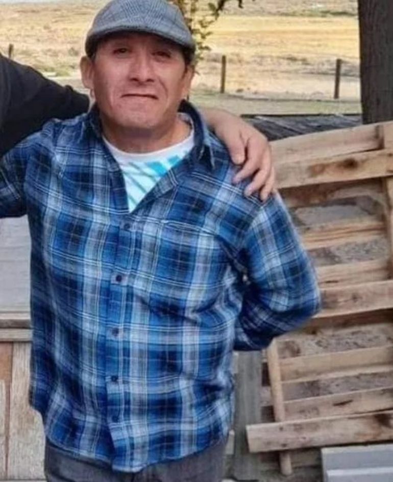 Luis Sea salió de Comodoro Rivadavia en camioneta el 18 de junio, en la previa de una fuerte nevada, y dos semanas después no hay rastros de dónde puede estar. Luis Sea salió de Comodoro Rivadavia en camioneta el 18 de junio, en la previa de una fuerte nevada, y dos semanas después no hay rastros de dónde puede estar.