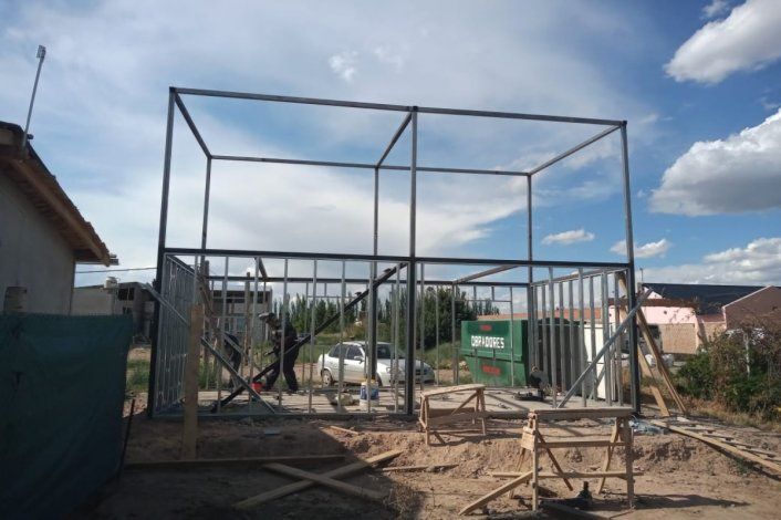 Le pagó la casa a un constructor que fingió Covid y no fue más a la obra