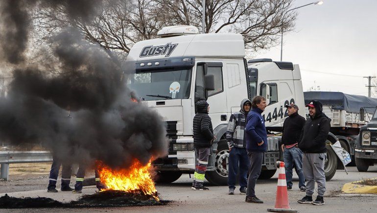 Transportistas volverán a las rutas con otra forma de protesta