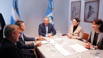 rolando figueroa anuncio el puente que evitara que rincon de los sauces quede aislado