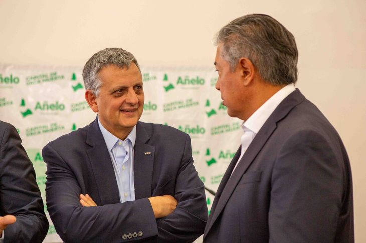 Marin y Figueroa, alineados. Marin y Figueroa, alineados.