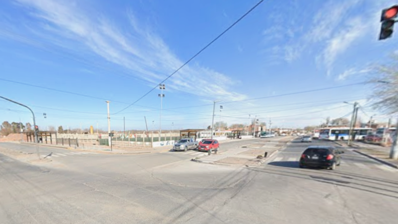 El hombre fue encontrado sin vida en calle Novella y Necochea este miércoles por la mañana. | LM Neuquen El hombre fue encontrado sin vida en calle Novella y Necochea este miércoles por la mañana.